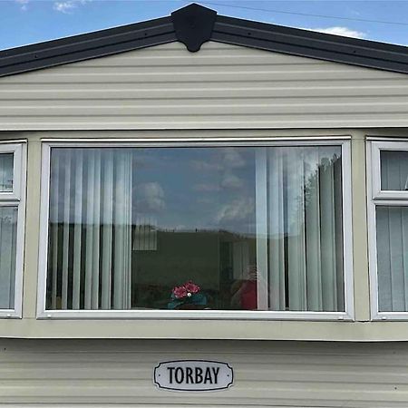 4-Bedroom Cosalt Caravan In Uddingston, Glasgow Eksteriør billede